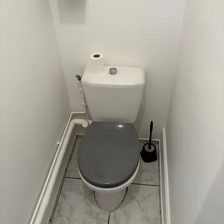 L'eau Benite Apartment